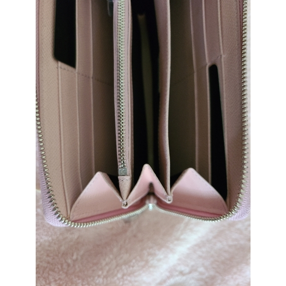 Authentic New Dolce & Gabbana Wallet - Picture 8 of 8